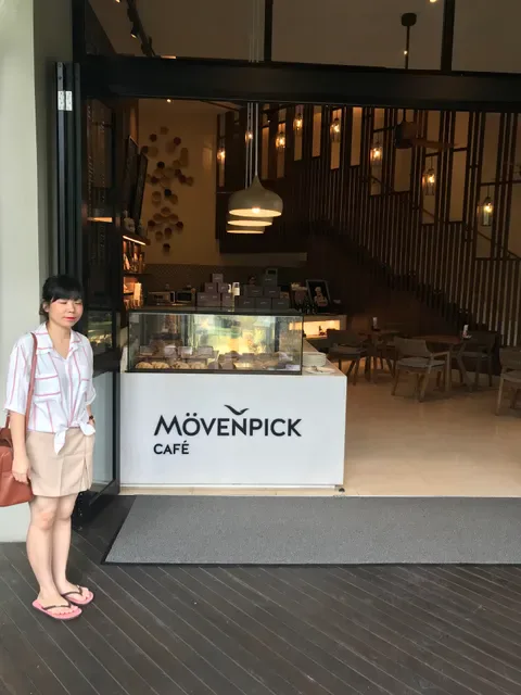Mövenpick Café