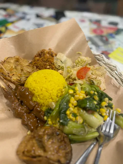 Mrs Widya's Campur-Campur Restaurant