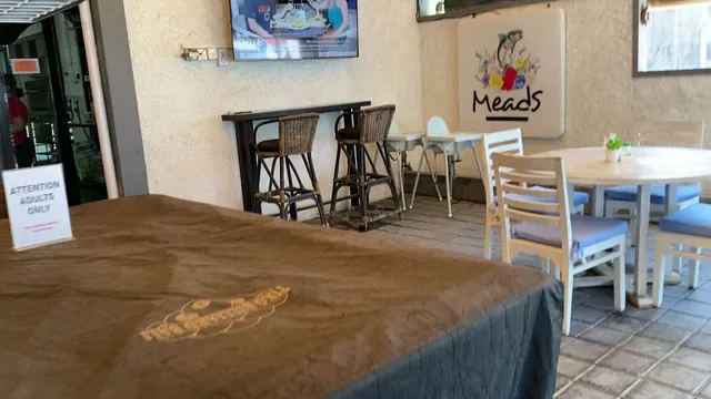 New Meads Restaurant Sports Bar & Grill