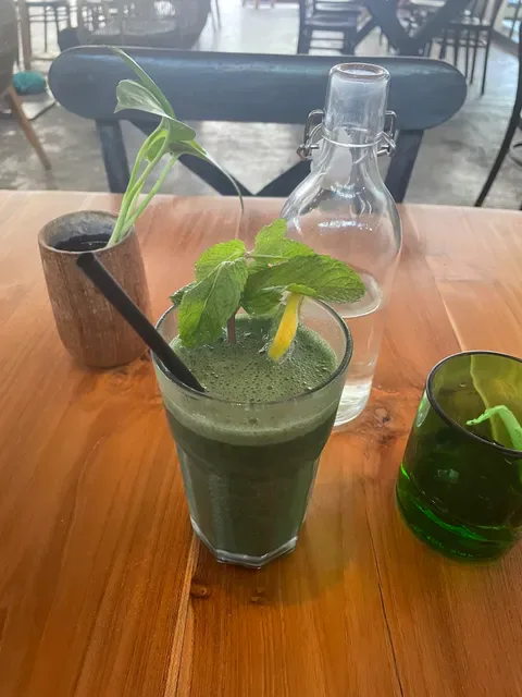 NOURISH CAFE ULUWATU