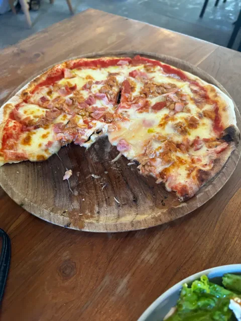 NOURISH CAFE ULUWATU
