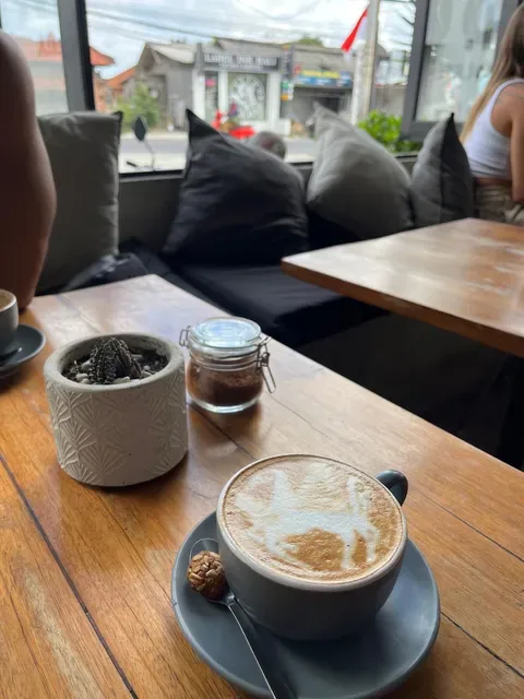 NOURISH CAFE WHOLEFOODS PIZZERIA & BAKERY - UNGASAN