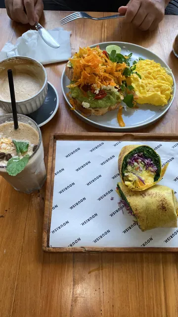 NOURISH CAFE WHOLEFOODS PIZZERIA & BAKERY - UNGASAN