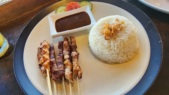 Nyang Nyang Bar & Restaurant