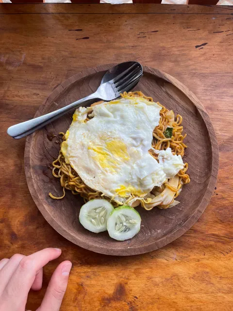 Nyoman Local Food Cafe