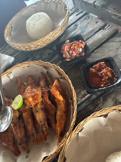 OFF THE HOOK GRILLED SEAFOOD