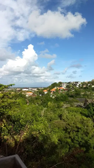 Opia Bali