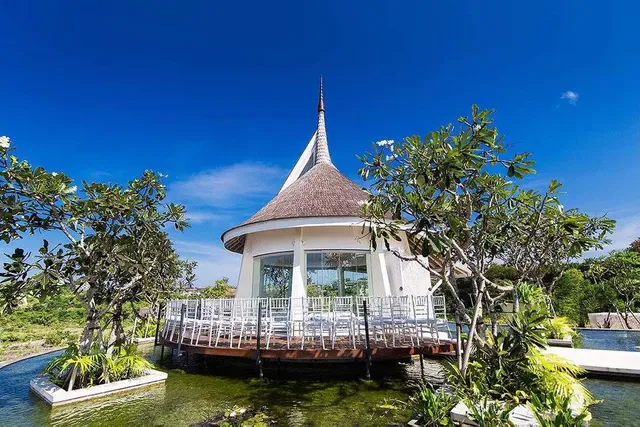 Opia Bali