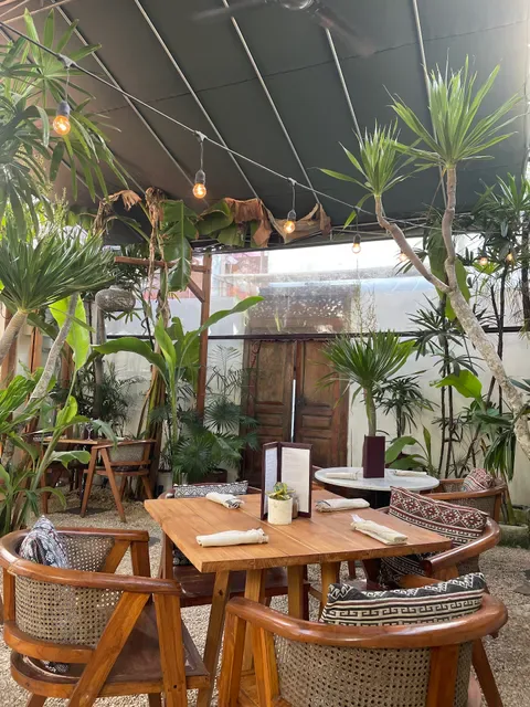 Ours Uluwatu