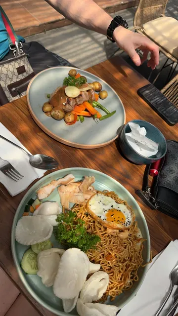 Ours Uluwatu