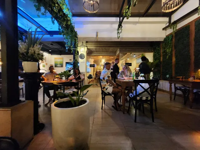 Philanthropy Restaurant & Bar