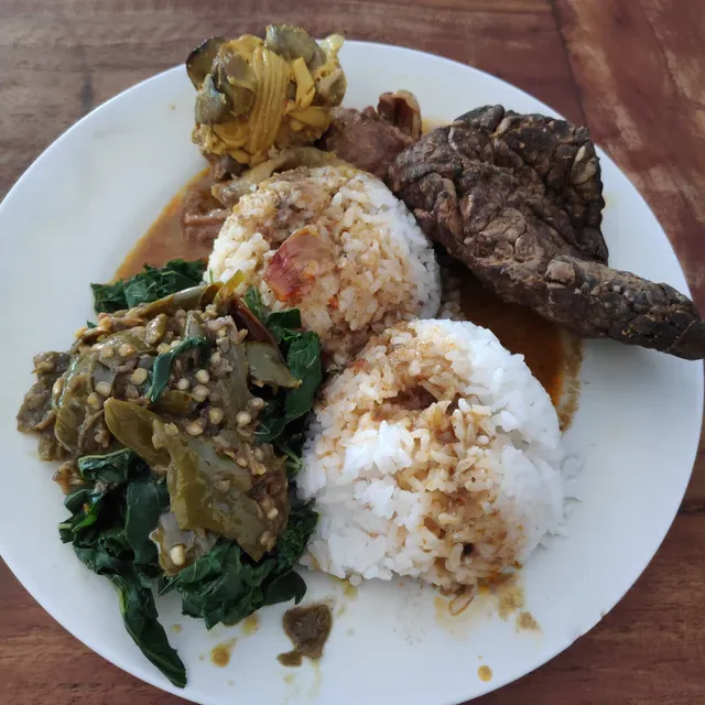 RM PADANG Samande
