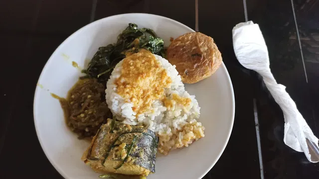 RM PADANG Samande