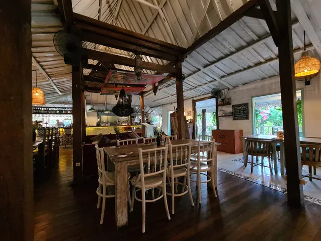 Rolling Fork Padang Padang