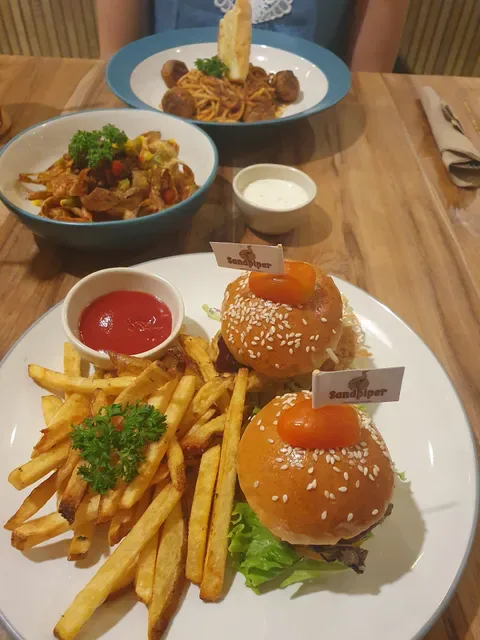 SANDPIPER RESTOBAR