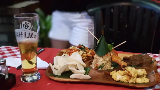 Tavern De Bali Sport Bar and Restaurant