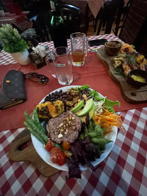 Tavern De Bali Sport Bar and Restaurant