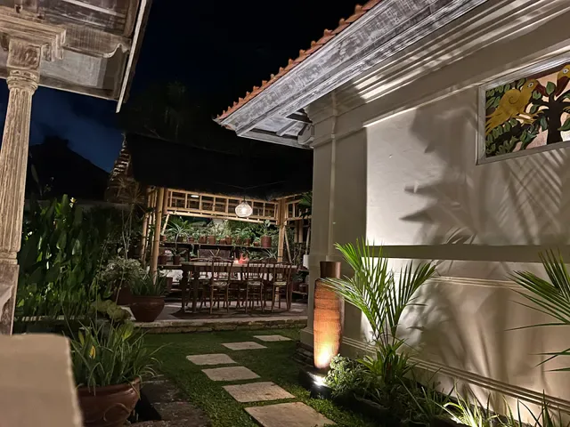 TELU Bar at Four Seasons Resort Bali at Jimbaran Bay