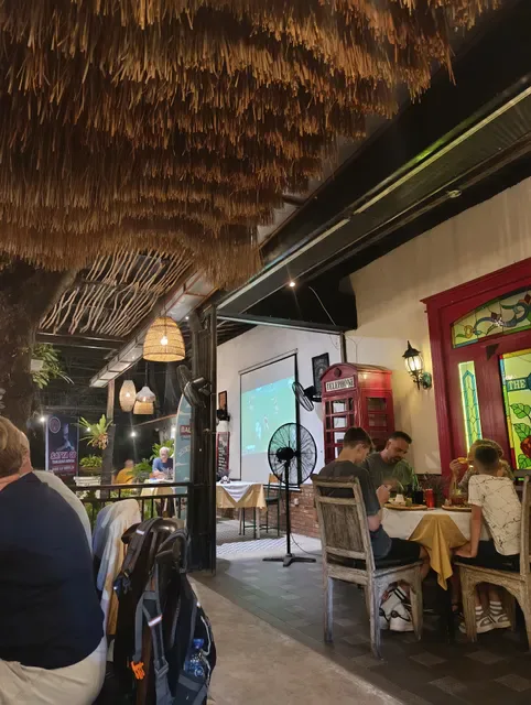 The Tree International Bar & Restaurant