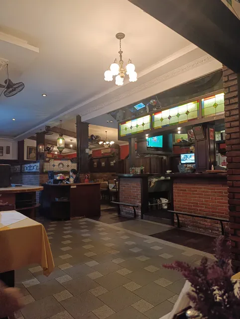 The Tree International Bar & Restaurant
