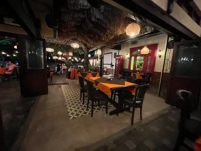 The Tree International Bar & Restaurant
