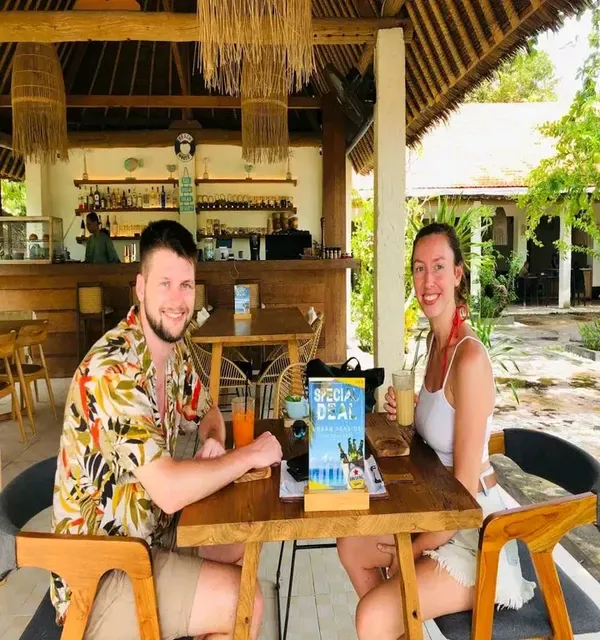 Urban Seaside restaurant & bar