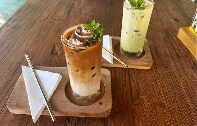 Urban Seaside restaurant & bar