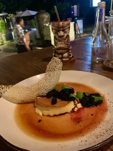 Urban Seaside restaurant & bar