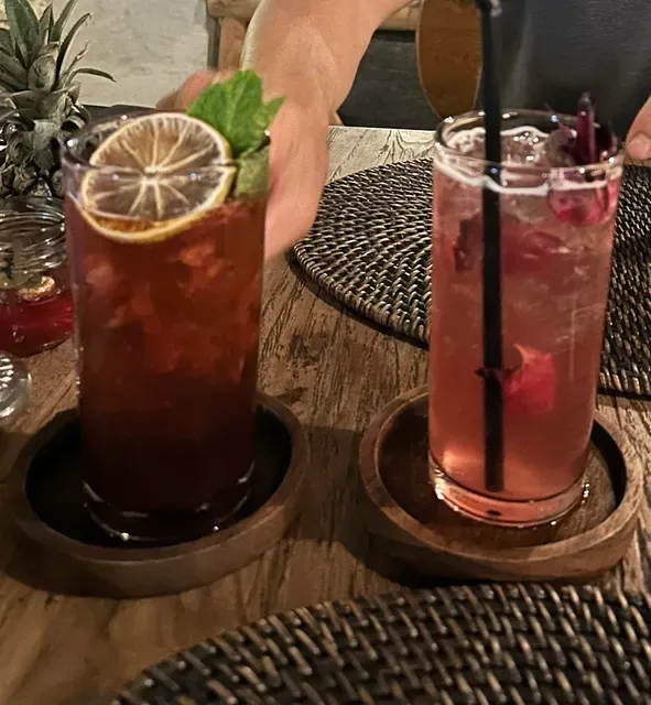 Urban Seaside restaurant & bar