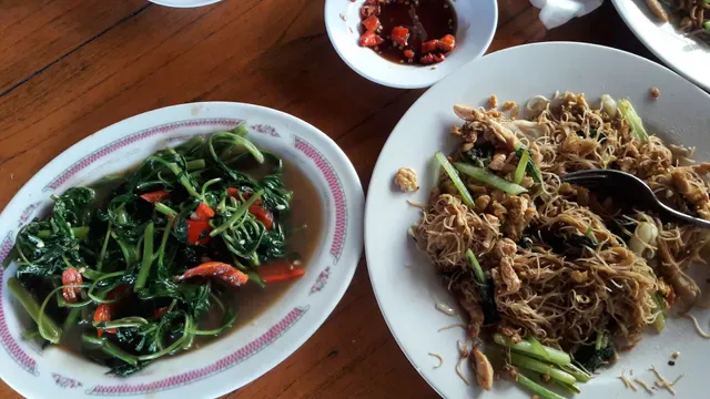 Waroeng Betawi Ahong