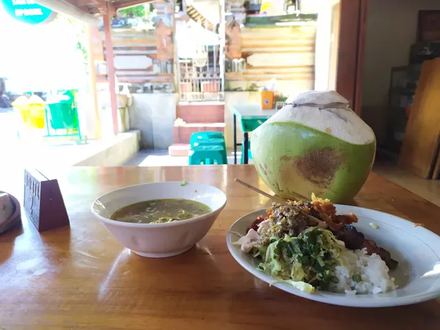 Warung Babi Guling Sari Dewi Bp. Dobil