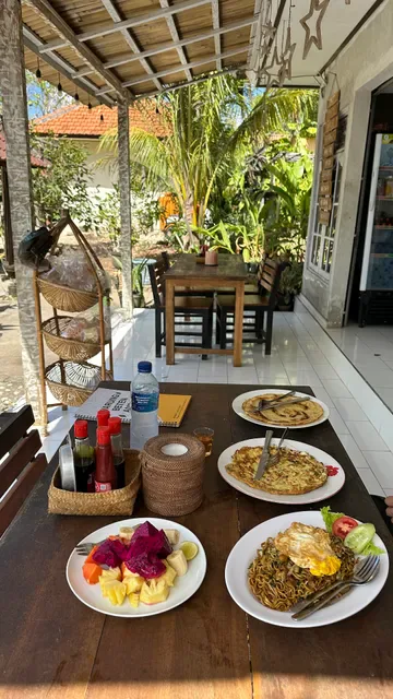 Warung Beten Ampel, Reestaurant nasi goreng