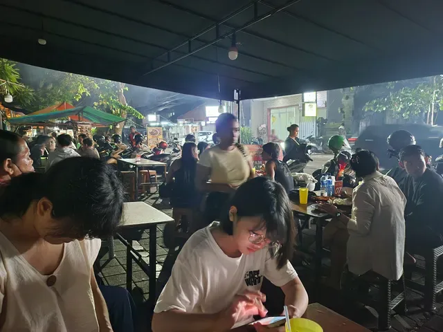 Warung Dapur Sirat ( Seafood Bakar & masakan indonesia)