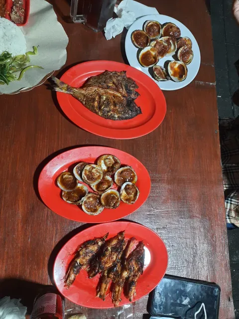 Warung Dapur Sirat ( Seafood Bakar & masakan indonesia)