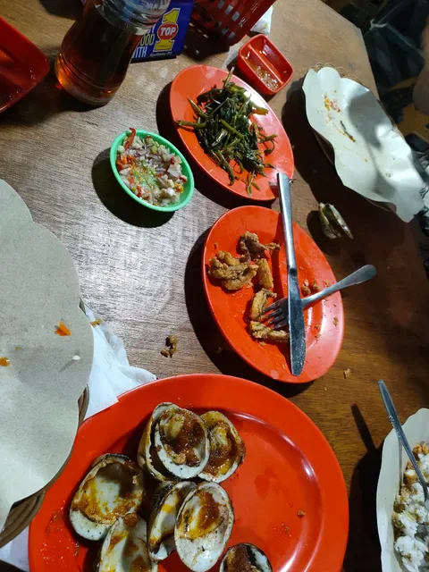 Warung Dapur Sirat ( Seafood Bakar & masakan indonesia)