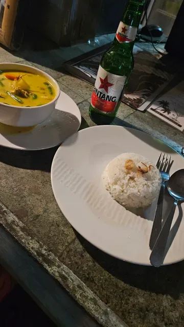 Warung In Salt Restaurant Bar