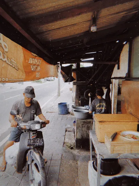 Warung Mami ikan bakar