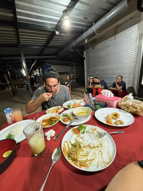 Warung Naya's