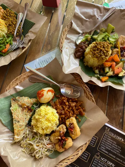 Yeye's Warung & Gift Shop