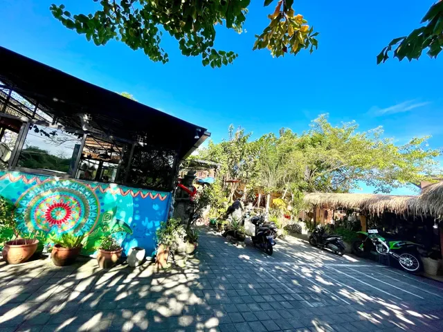 Yeye's Warung & Gift Shop