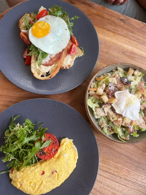 707 Cafe & Bistro