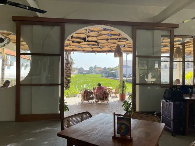 707 Cafe & Bistro