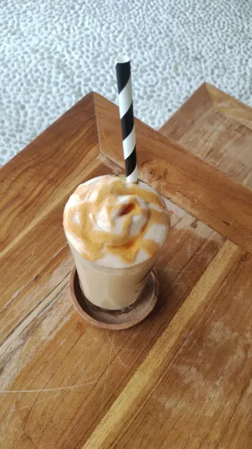 707 Cafe & Bistro