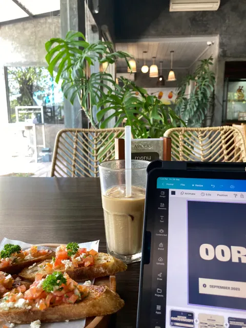 Amolas Cafe