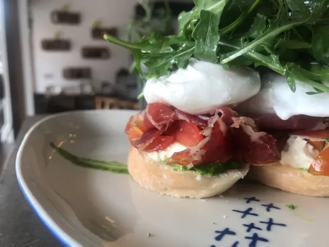Bottega Italiana Batu Bolong
