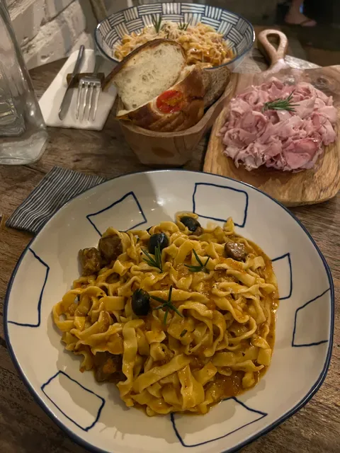 Bottega Italiana Batu Bolong