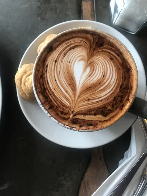 Bottega Italiana Batu Bolong
