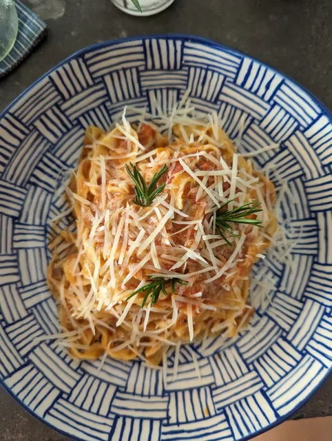 Bottega Italiana Batu Bolong