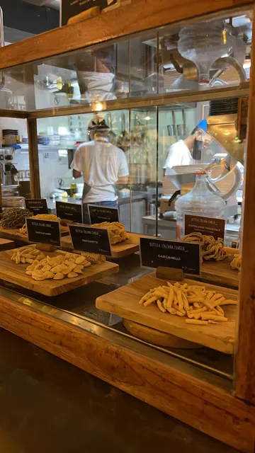 Bottega Italiana Batu Bolong
