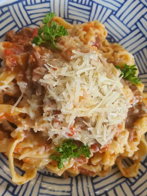 Bottega Italiana Batu Bolong